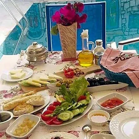 Asmali Otel 3*